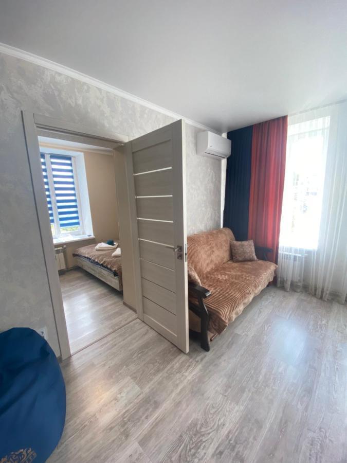 Люкс Апартаменти «Д.І.М.» Kamianets-Podilsky Extérieur photo